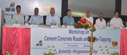 On 24 th June, 2013, Secretary General, CMA along with Shri AK Jain, Dr. V. Ramachandra and Shri G. Srinivasa of UltraTech Cement Ltd.