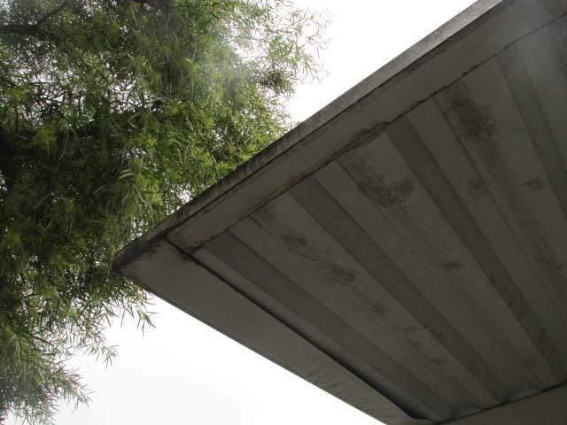 49. Rusting at the carport structure
