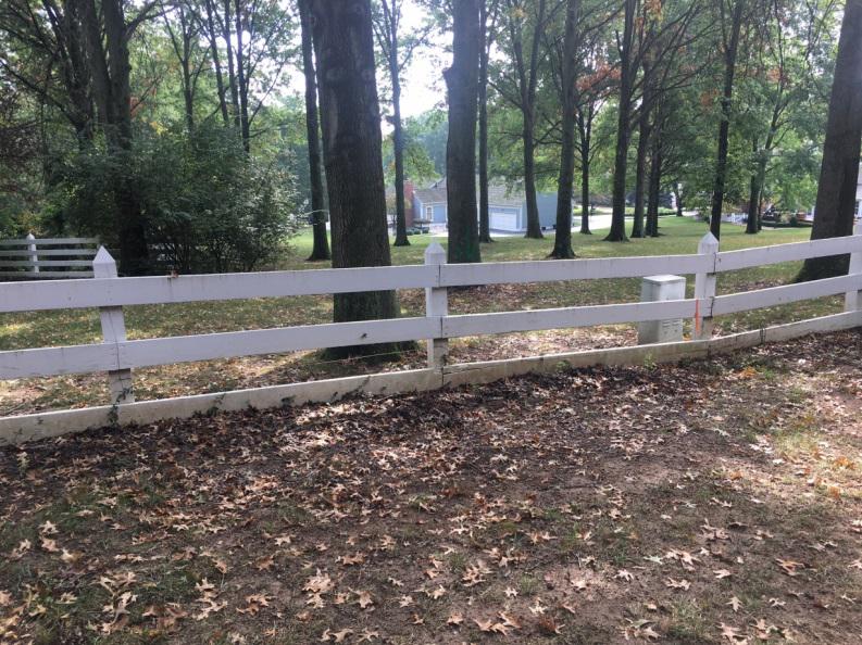 (27) Fence, east side of Longview 