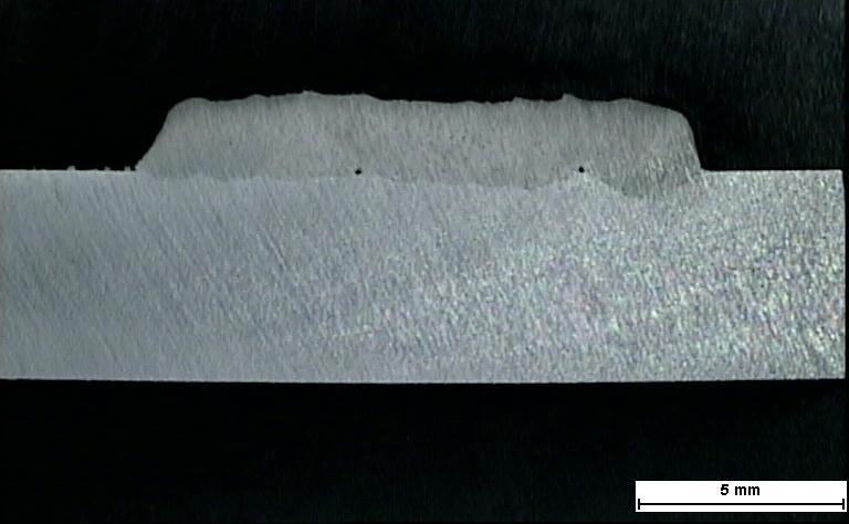 The high purity of the coating leads to a hardness of around 370 HV (approx. 38 HRC). An extreme pushing angle of the GMA torch shows good results. Fig.