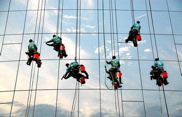 Applications: Glass curtain wall (super-hydrophilic properties)