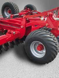 harvest residues and shallow cultivation. High clearance as the disc elements are mounted in pairs.