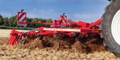 30 Terrano FX Effective cultivation technology with a wide range of uses The HORSCH Terrano FX is a compact 3-row cultivator with an enormous range of use for