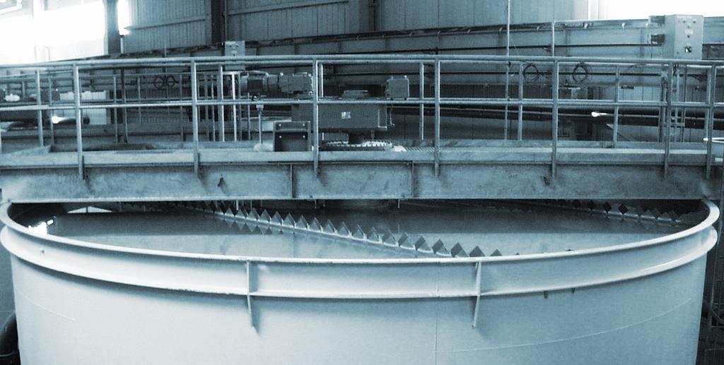 CLARIFIER-THICKENER AKA-SET FOR WASTE WATER TREATMENT Thickener AKA-SET is a special equipment for thickening, desliming and waste water treatment.