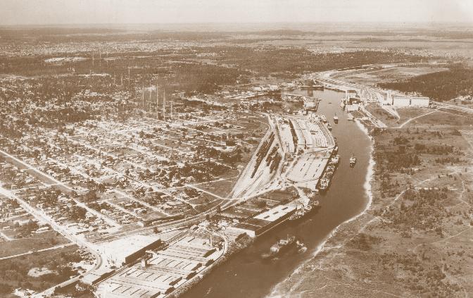 The Allen brothers, Houston s founders, knew that without a port, the city would never thrive. In fact, without access to ocean and river shipping, very few towns have ever grown into cities.