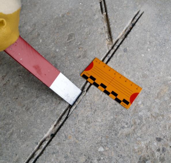 Open grooves should be twice as wide and twice as deep as the screed thickness.