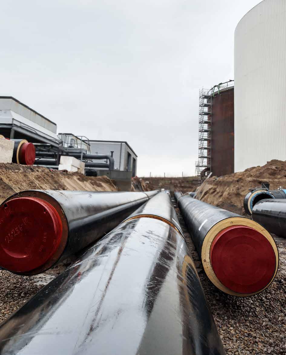 The right investment pays off In relation to minimum 30 years of operation, the initial investment in district heating and cooling systems counts for the smaller part of the total costs.