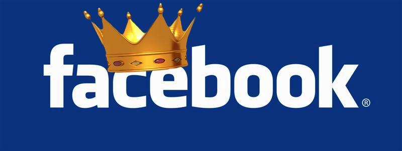 Facebook Yes, FB is Still King FB is still the largest social network around, with nearly 180 Million users in 2015.