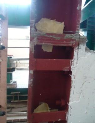 between reinforced concrete and composite beam. If the column did not have an ability to rotate, failure would have occurred at the transfer joint.