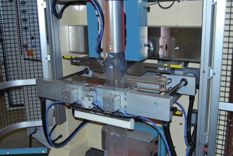 HANDLE The packaging machine can be supplied with