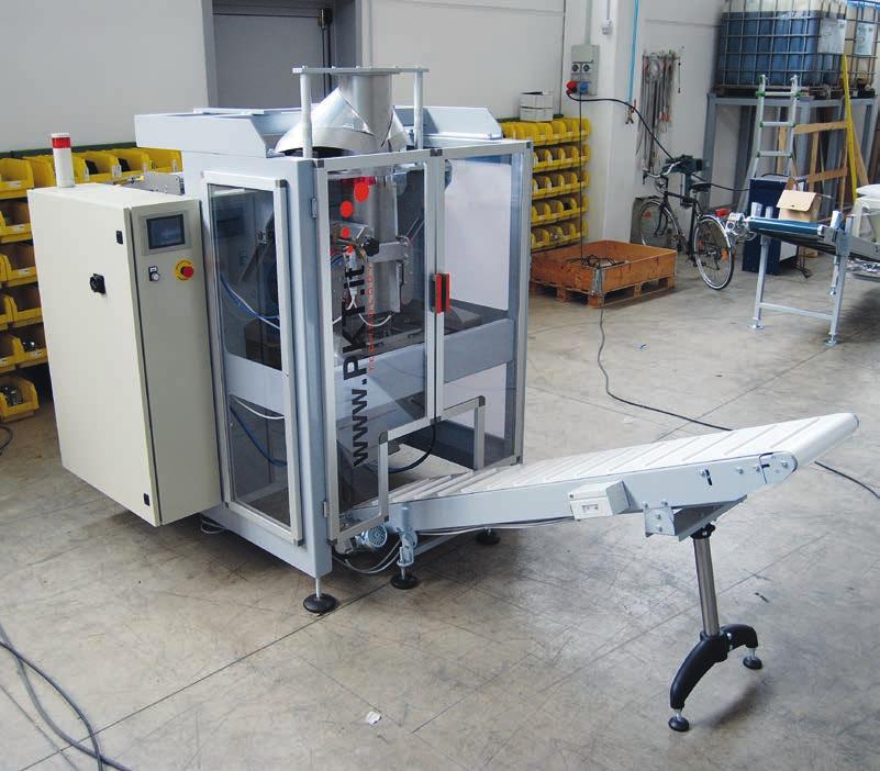 FPK42 Smallest in our range, the FPK42 packing machine is ideal for producing 1-5 kg bags.