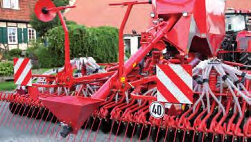Options Loading auger Track marker LED working lights Pre-emergence marker Machine Various lower link suspensions Hydraulically linked front tyre packer (Ø 800mm) Loading auger Pre-emergence marker