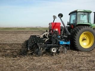Strip Tillage with Nutrient Banding in Small-plot Research (West Lafayette, IN) 19th 18th 21st Annual National No-Tillage Conference Note: P 2 O 5 rate