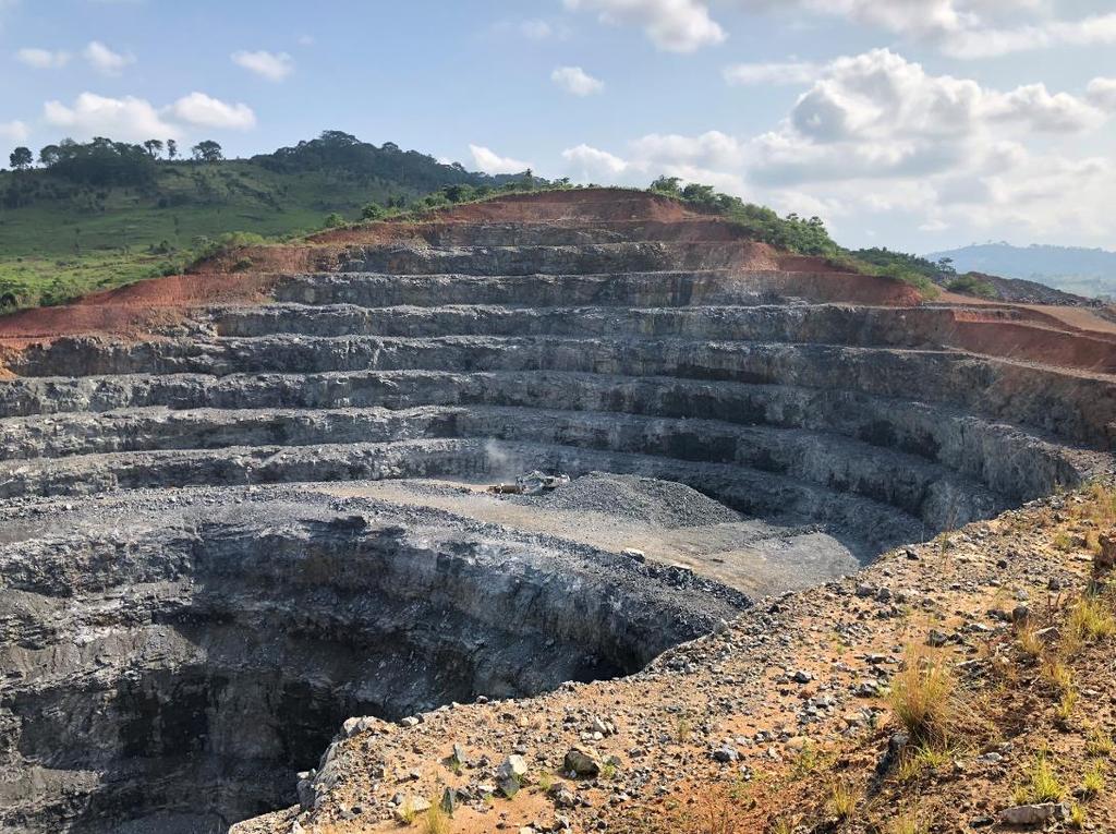B R A Z I L Carajás and Gurupi Province activity ANTAS OPEN PIT OPTIMISATION WORK CONTINUES Reviews of current studies, drilling and cost estimates continued across all projects to determine