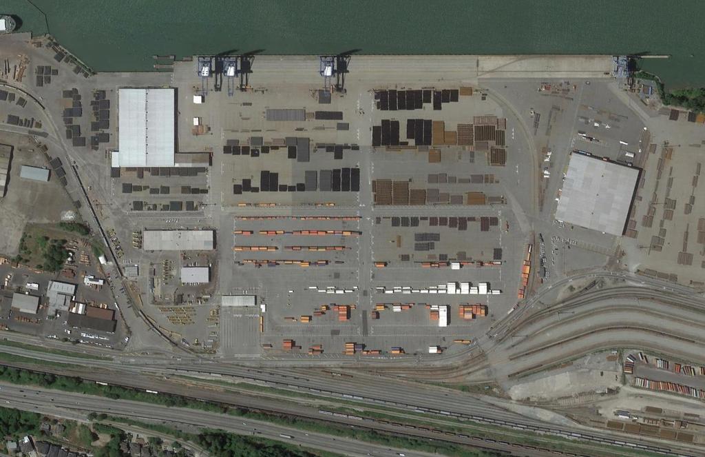Port of Vancouver terminal infrastructure profiles Fraser Surrey Docks Pacific Rim Stevedoring Linear berth section of 690 m Water depth of.