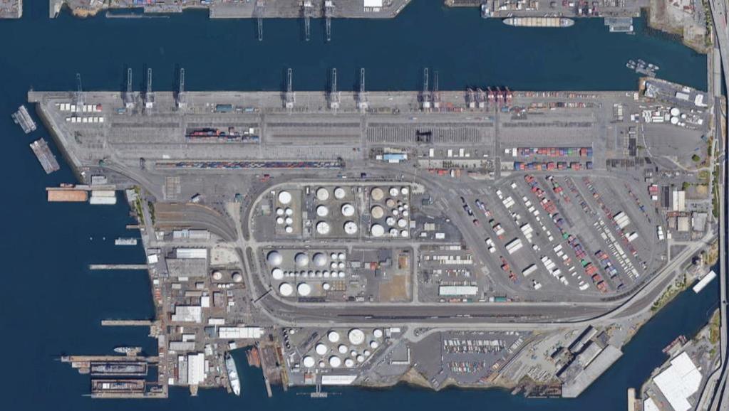 Rail yard Port of Seattle terminal infrastructure profiles T-8 (SSA Marine) and T-46 (TTI) T-8 (Jun, 07) Channel m,359 m Depth: 5.