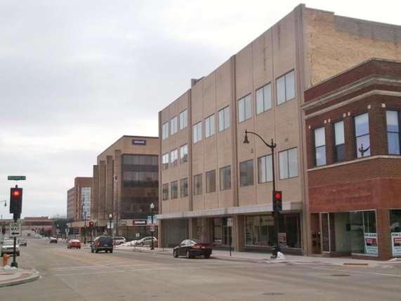 Downtown Oshkosh Business center for lease 217 N Main St Oshkosh, WI - 54901 Office / Retail space: Suitable for Medical offices, Call center operations, Corporate headquarter/ Regional office, IT