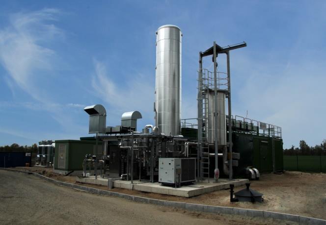 Example 2: Biomethane plant German biomethane plant in combination with CHP 4 Digester 4,928 m³ 2 Digestate storage 6,433 m³ CHP unit 1.
