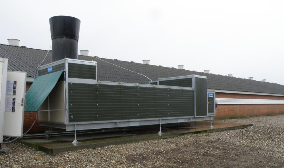 Figure 2. Picture of the Agro Clima Unit situated ouside a broiler house.