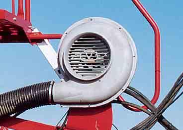 Hydraulically driven fan When the tractor has an efficient hydraulic system we always recommend the hydraulically driven fan.