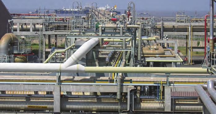 Economic Performance Economic Performance Dhahej Terminal- Pipeline view The oil and gas sector is a major contributor to country s economic growth, as economic activity is closely linked to energy