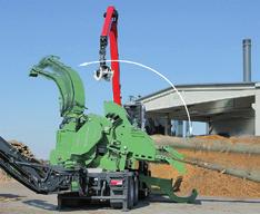 Hydraulically bending hopper, to chip very long wood. Radio remote control to manage the chipper s main activities at a distance.