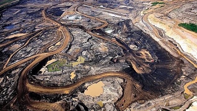 Other Fossil Fuels Oil Sands: slow-flowing, viscous deposits of bitumen mixed with sand, water, and