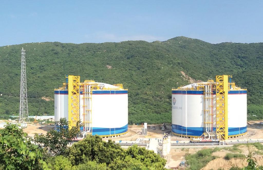 COMPETENCES TERMINALS AND STORAGES FOR LNG TGE has over 36 years of experience in the design, procurement and construction of cryogenic storage facilities and terminals for liquefied gases.