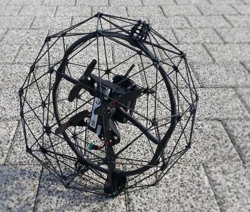 12 SMARTER OPERATIONS REMOTE INSPECTIONS FLYABILITY ELIOS The Flyablty Elos drone s enclosed by a round cage, makng t partcularly robust and collson-resstant. It s used n tght, confned spaces.
