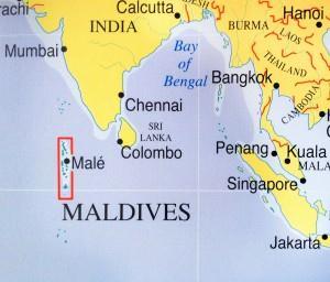 Introduction The Maldives is an archipelago formed into coral atolls scattered between 7 6 35 N to 0 42 24 S.