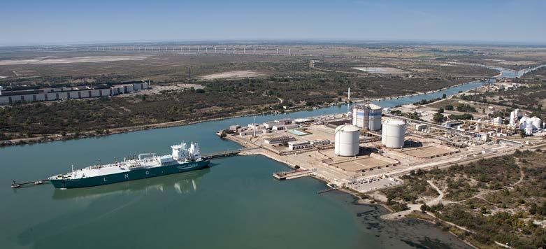 of vessels accommodated: 266 000 m 3 One berth Since 1965, our three terminals have welcomed more than 9,200 LNG carriers without any major industrial accident.