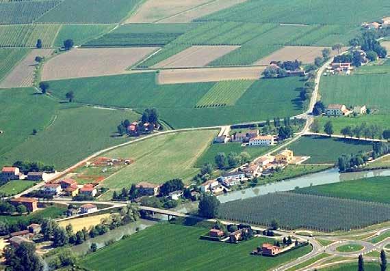 THE PADANO-VENETO WATERWAY SYSTEM The Po river region contains a corridor consisting of a commercial waterway connection over 300 km in length between Milan and Venice, with an additional 180 km of