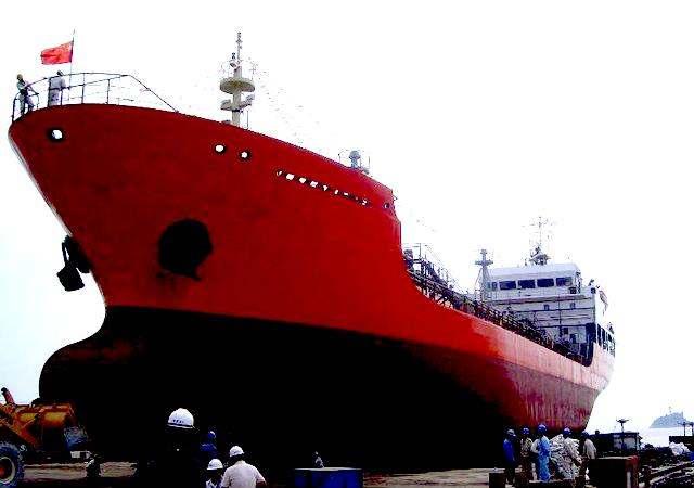 POSSIBLE LNG SUPPLY SHIP, L = 97 m,