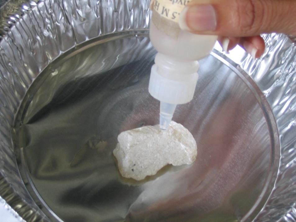 Special Properties: Acid Test If a mineral is a carbonate, it will fizz with acid.