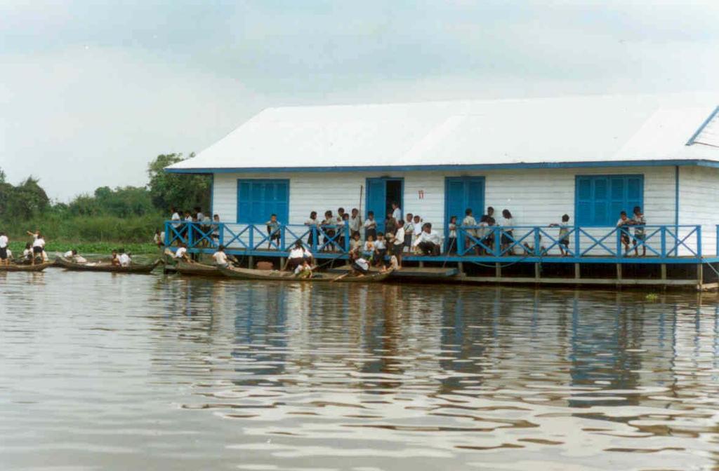 Living with floods Floating school that moves with