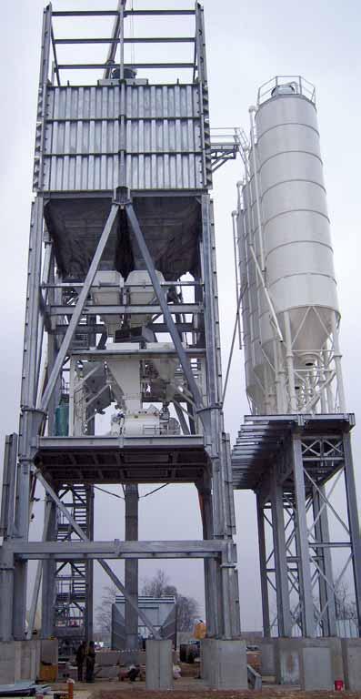 MODULARITY Like all SIMEM batching and mixing plants, SIMEM TOWER BETON plant has a modular design, which connected by an external staircase: TOP LEVEL Aggregate loading system: having the necessary