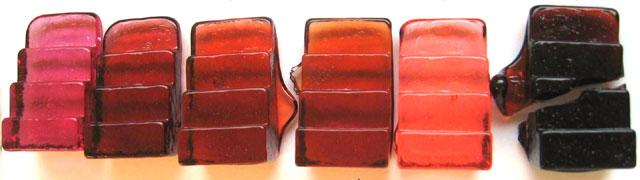 Se Ruby Glass and Xerography Selenium is produced on a scale of 2000 metric tons per year.