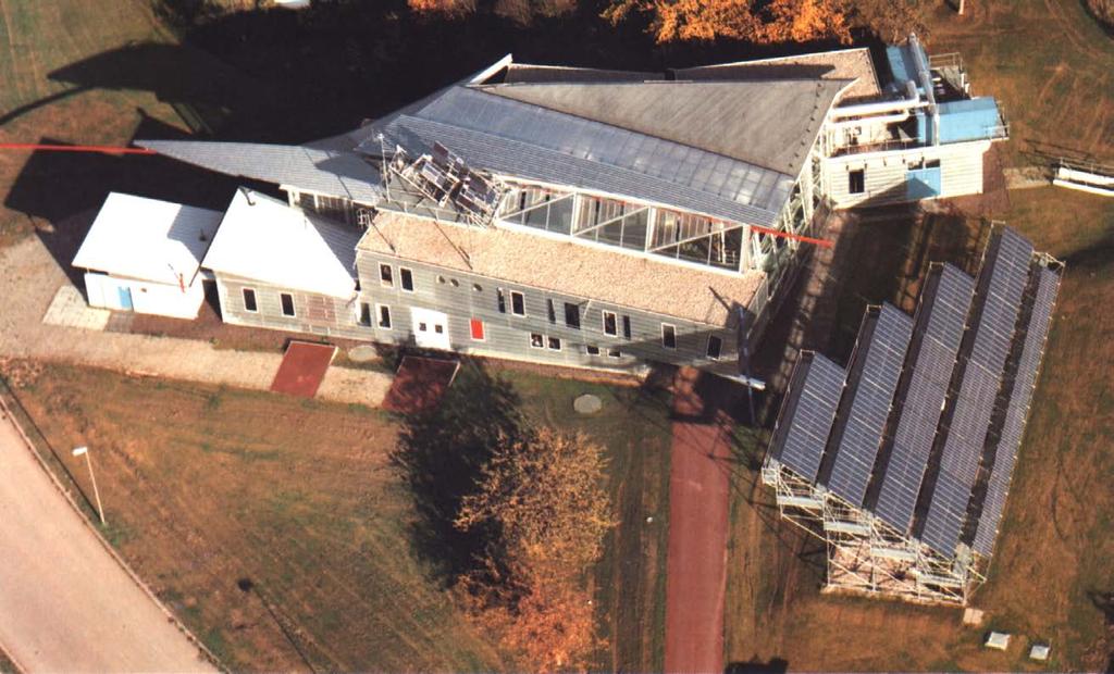 HYSOLAR: Building with 10 kwe- Photovoltaics in Stuttgart (1987) Hydrogen Storage System