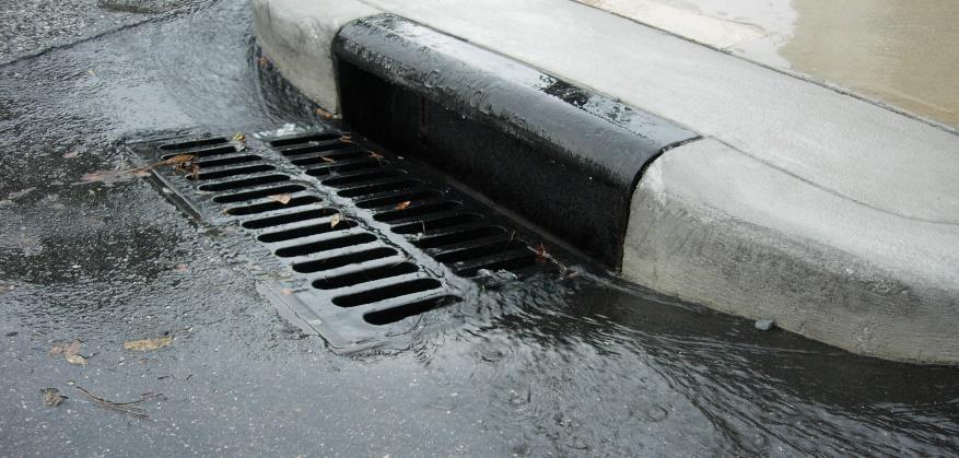 Stormwater Management GOAL PFS-4: Improve the Town s stormwater drainage system to reduce excess runoff, reduce impacts to water quality, and protect environmentally sensitive areas.