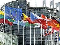 EU policy on the relationship between WFD and 91/414 The European commission was requested by Member States to harmonize WFD and 91/414 Both the Commission and the Council agree that Member States