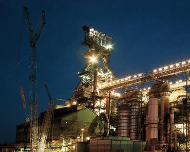 High performance, low costs Advanced blast furnace control Blast furnace A, voestalpine Stahl, Linz, Austria Process control systems Siemens VAI software and process engineering specialists have