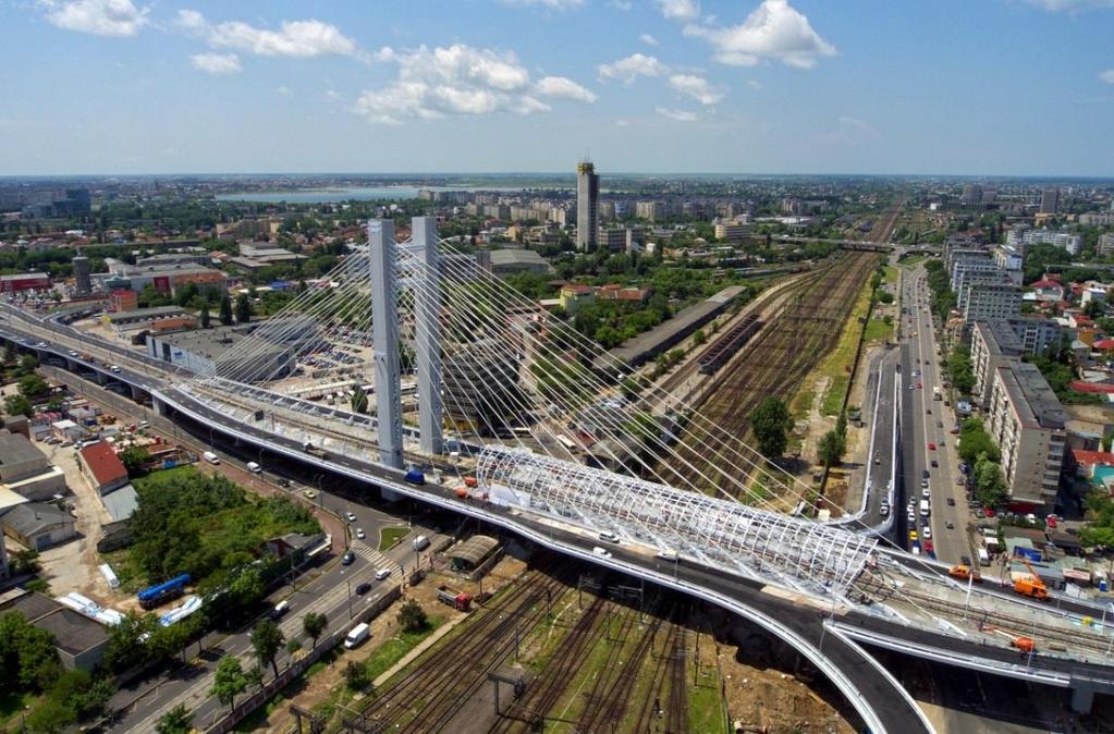 Basarab Cable Stayed Bridge in Bucharest Javier MANTEROLA Pr. Dr. Civil Engineer Carlos Fernández Casado,S.L. Madrid, SPAIN jmanterola@cfcsl.com Antonio MARTÍNEZ Dr.