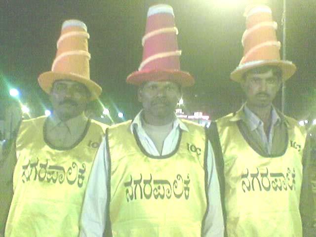 Nagara Bhandhu volunteers from municipal corporation