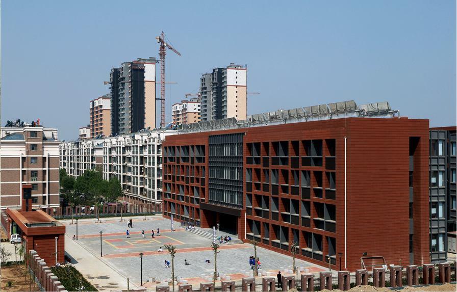 Dezhou College School