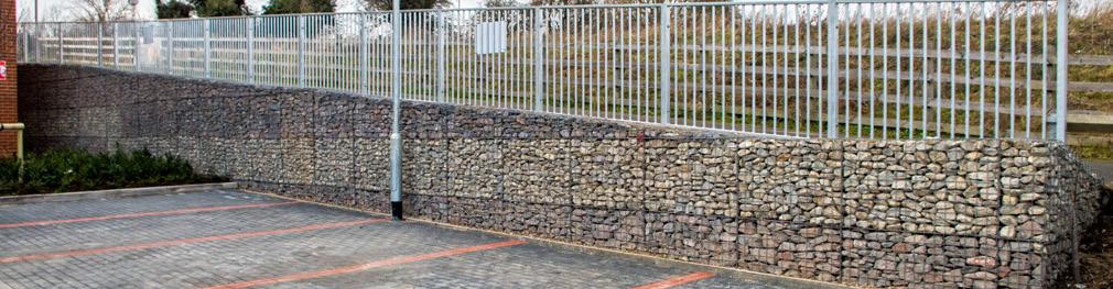 THE SOLUTION The east elevation of the gabion cladding as viewed from the new Travelodge car park.