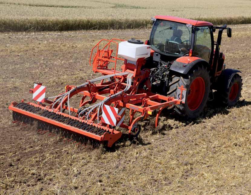 FOR SMALLER TRACTORS CU3000C SERIES CU3000C Series Rear Accessories To make the CU3000C Series very compact and to reduce the weight as much as possible, the parallelogram