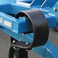 5m models) depth wheels at the front of the machine. These depth wheels are linked to the rear reconsolidation roller.