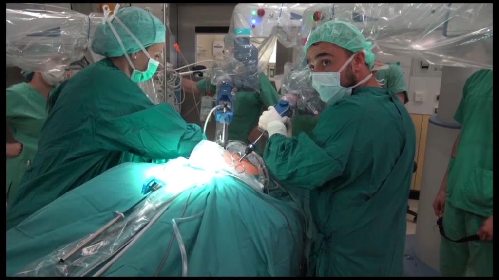 new standard in minimally invasive robotic surgery with 3mm instruments First robotic system to offer