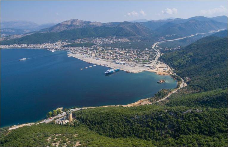 2 PORT FACILITIES Port of Igoumenitsa lies on the west coast of Thesprotia County opposite of Corfu island, 53 km far from Ioannina city to south west direction, almost 20 km far from port of Kerkyra