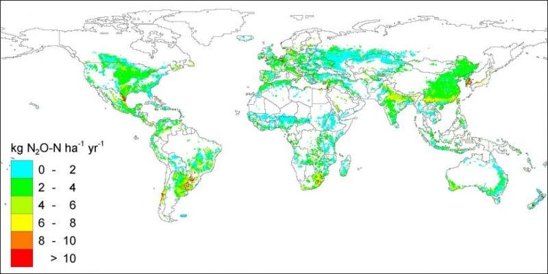 Annual N 2 O emission rates for agriculture and grasslands. Note change in scale. www.pbl.